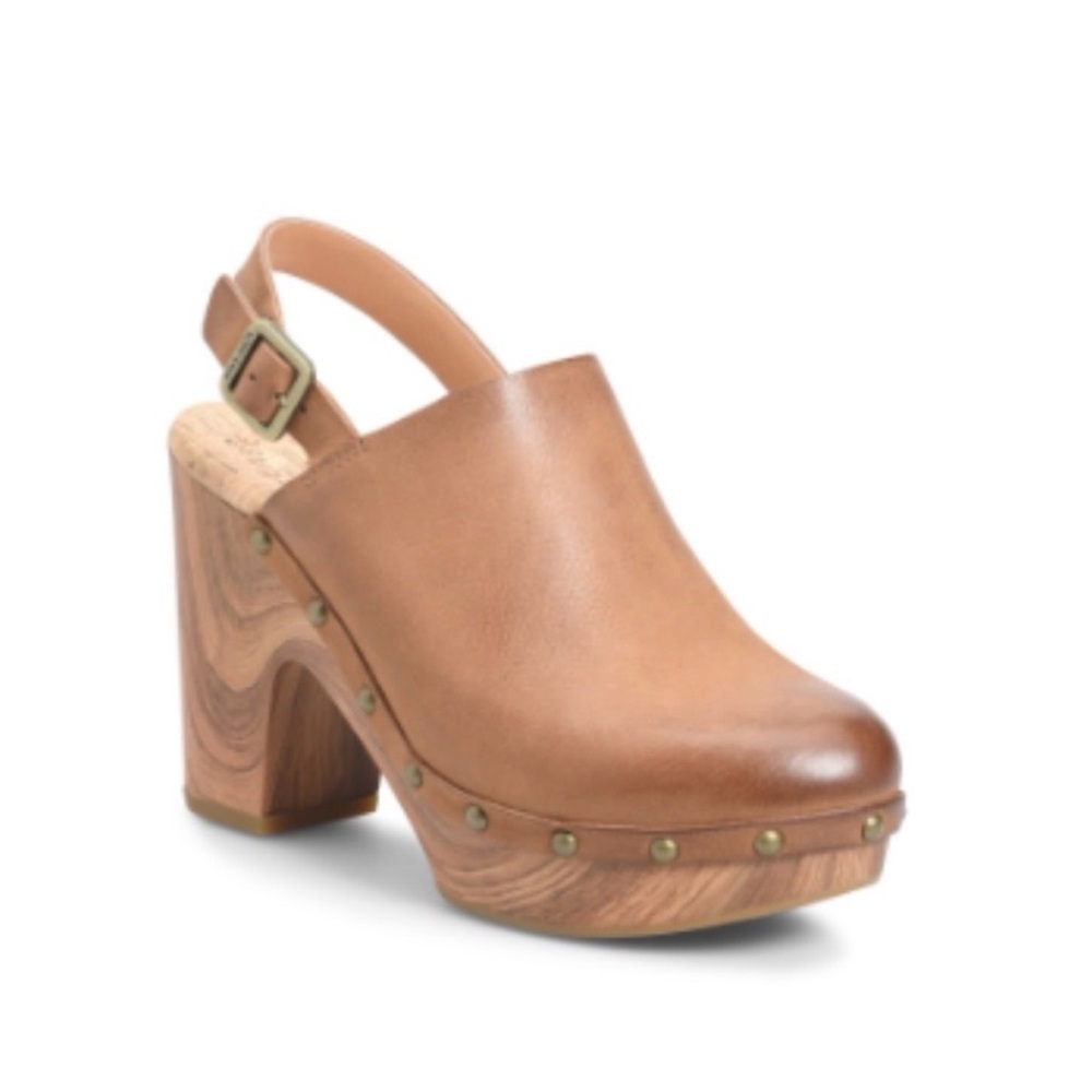 Kirk-Ease Darby Women's Tan Leather Clogs